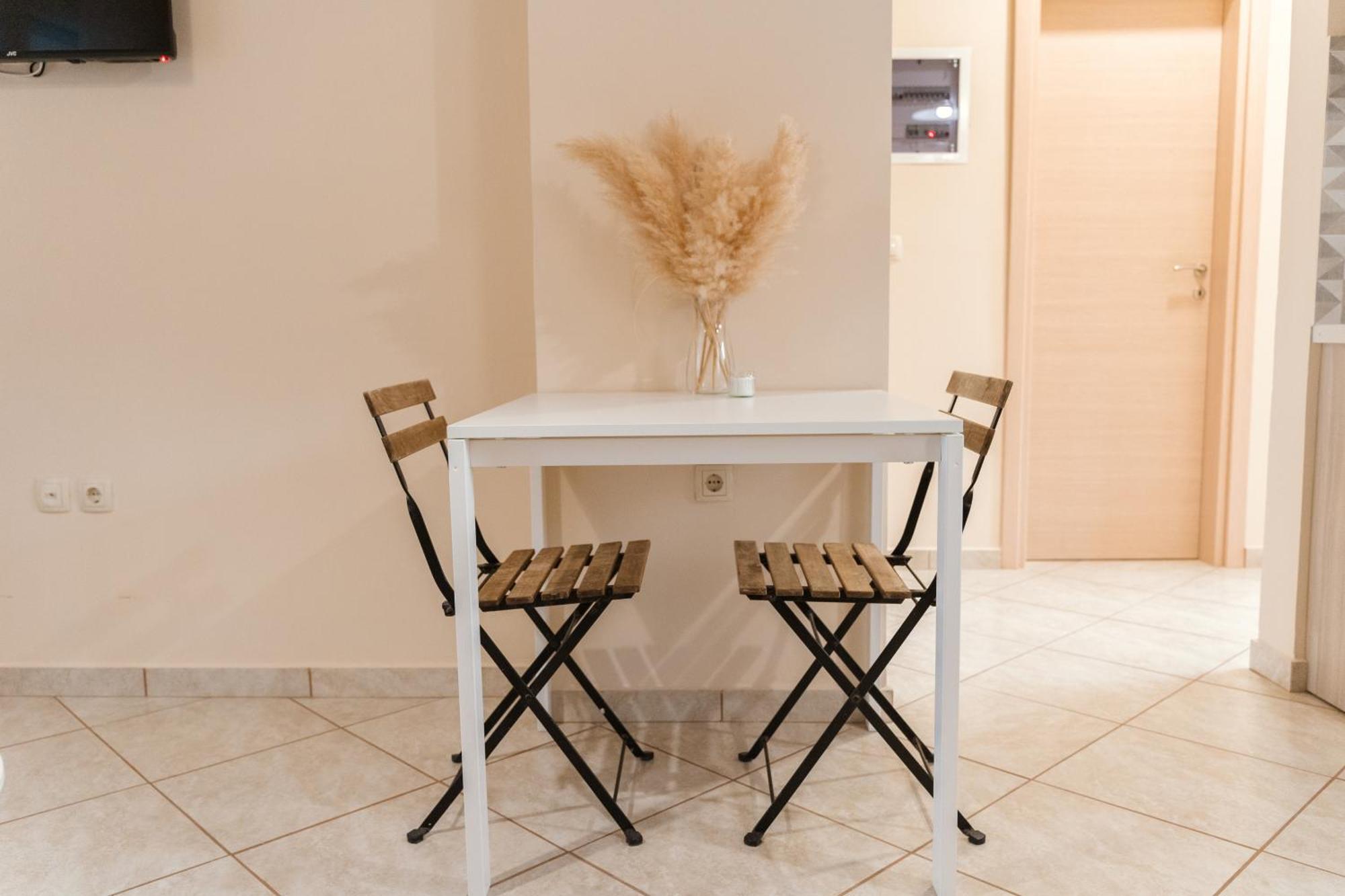 Marine Apartments Venetiko Paralia Agias Foteinis ภายนอก รูปภาพ