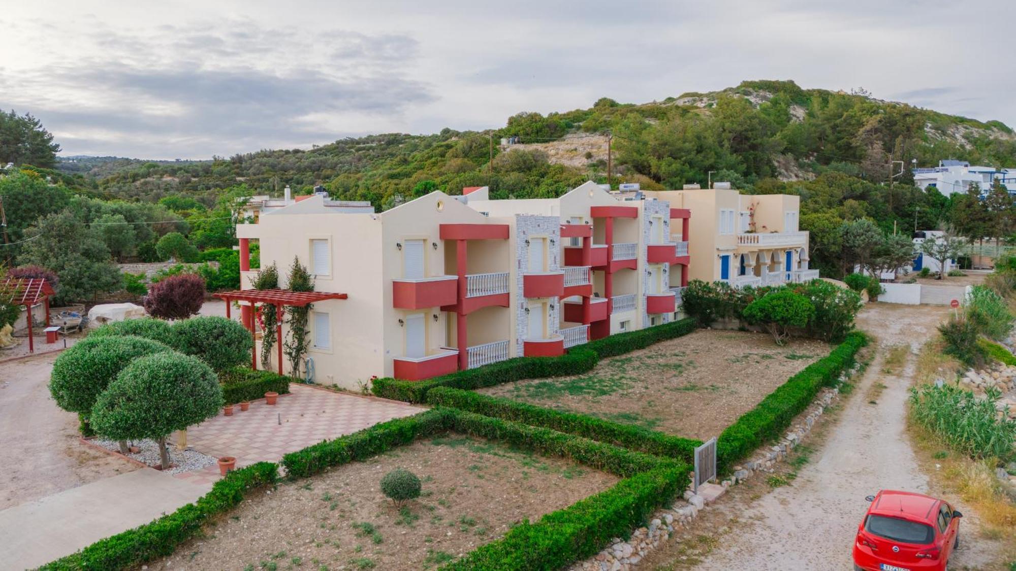 Marine Apartments Venetiko Paralia Agias Foteinis ภายนอก รูปภาพ